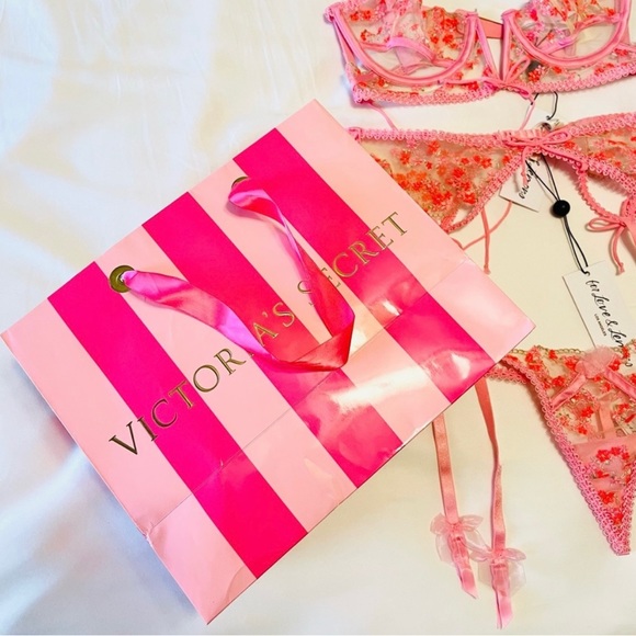 For Love & Lemons Love Bouquet Lingerie Set - Picture 14 of 14